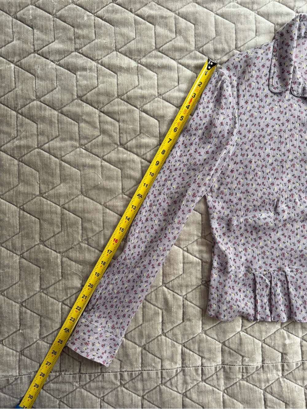 EMANUEL UNGARO Silk Blend Lavender Floral Peplum Blouse French Girl - Medium - Picture 10 of 10